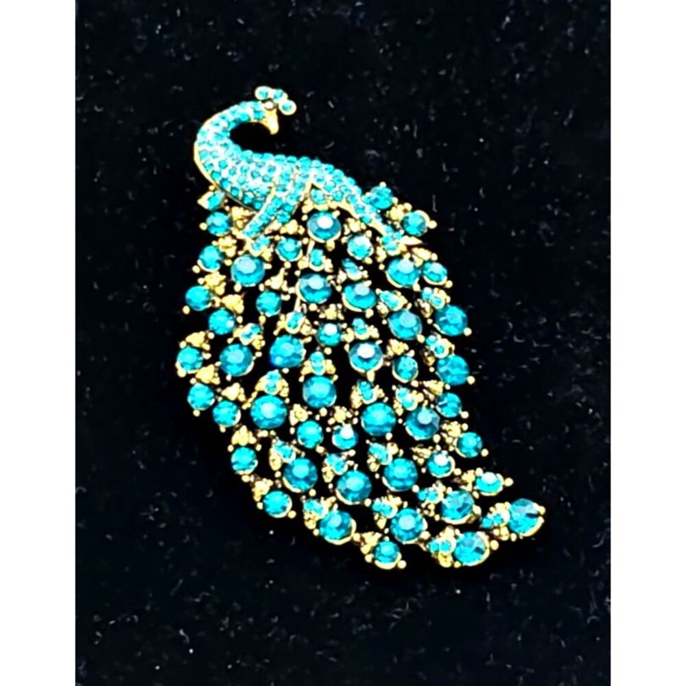 Unsigned Peacock Brooch Pendant Gold Tone 4" Rhinestone Aqua Blue Teal